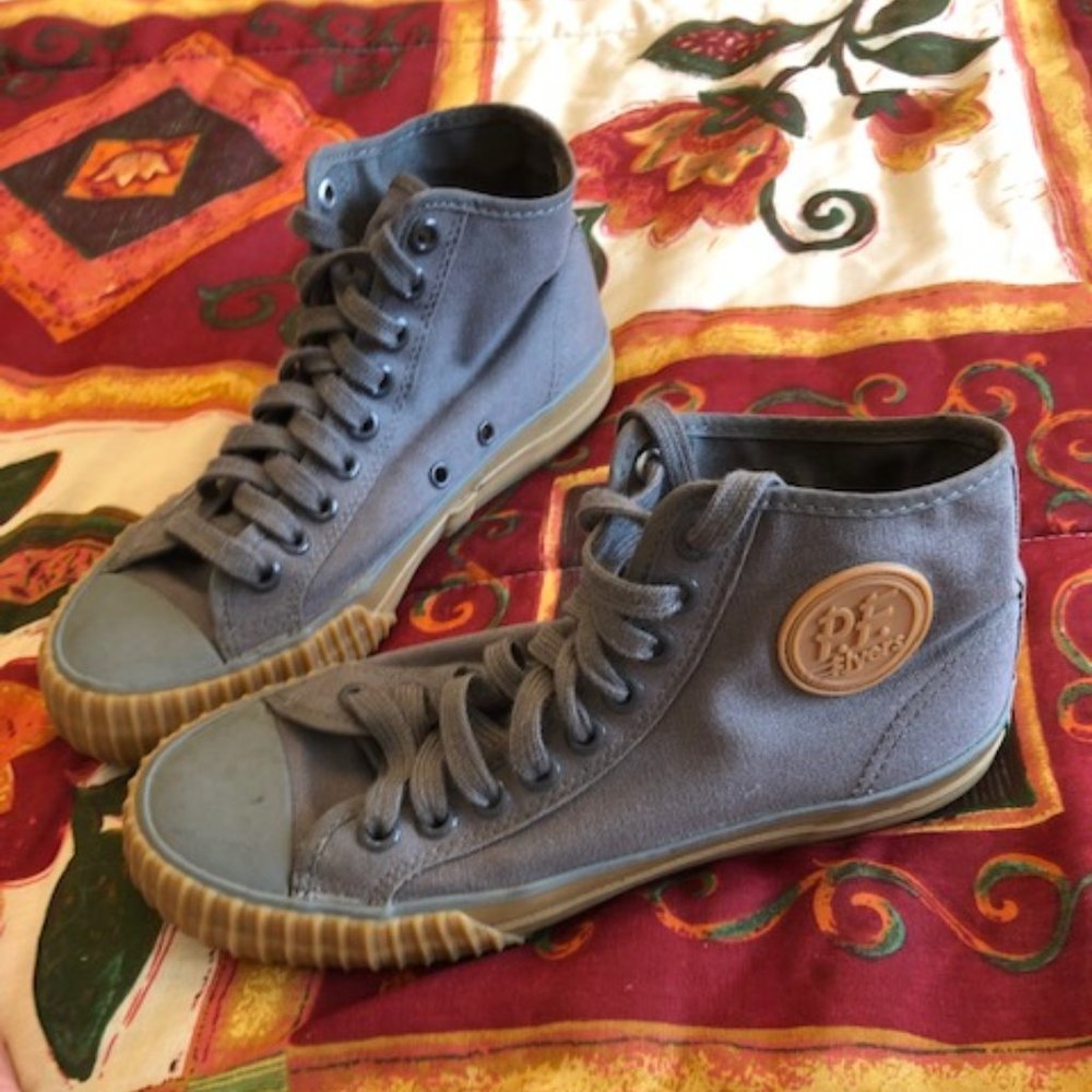 Grey P.F. Flyers Sneakers - Like New, Womens size 8.5 (Mens size 7)